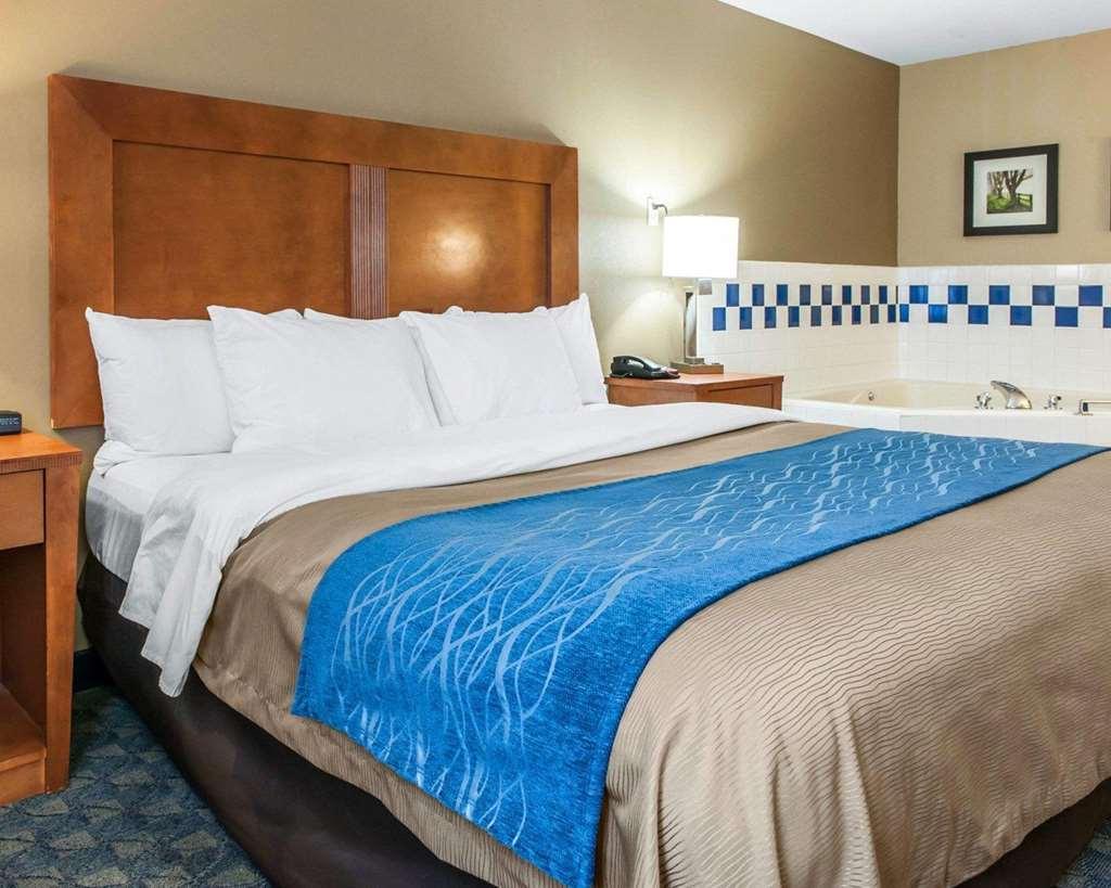 Comfort Inn & Suites Napoleon Habitación foto