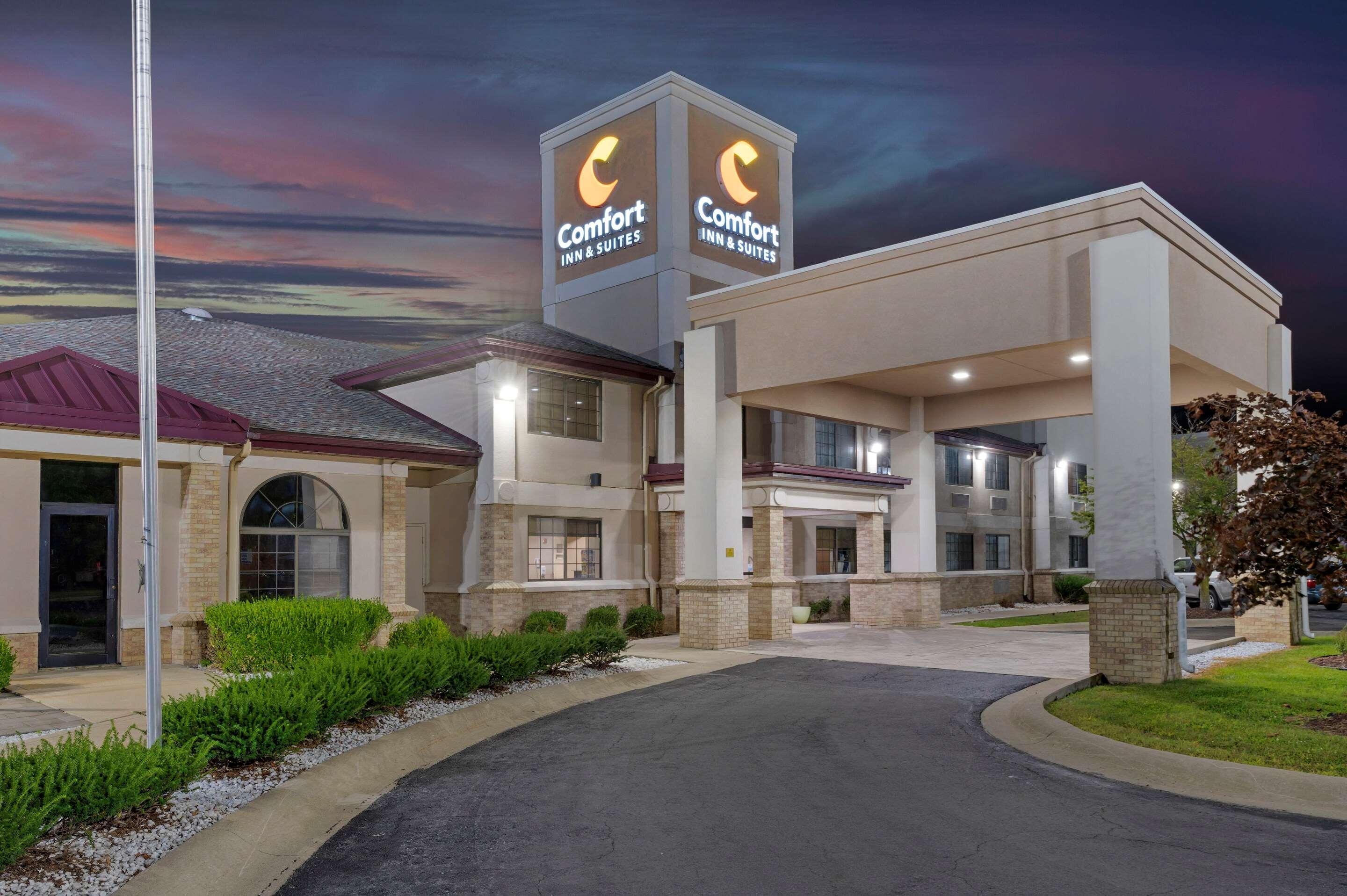 Comfort Inn & Suites Napoleon Exterior foto